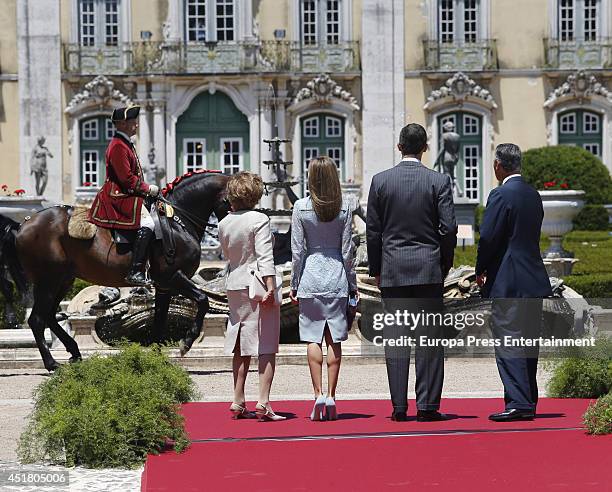 Queen Letizia of Spain and King Felipe VI of Spain are greeted by First Lady of Portugal, Maria Cavaco and President Anibal Cavaco Silva of Portugal...