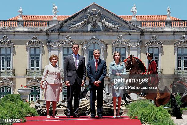 Queen Letizia of Spain and King Felipe VI of Spain are greeted by First Lady of Portugal, Maria Cavaco and President Anibal Cavaco Silva of Portugal...