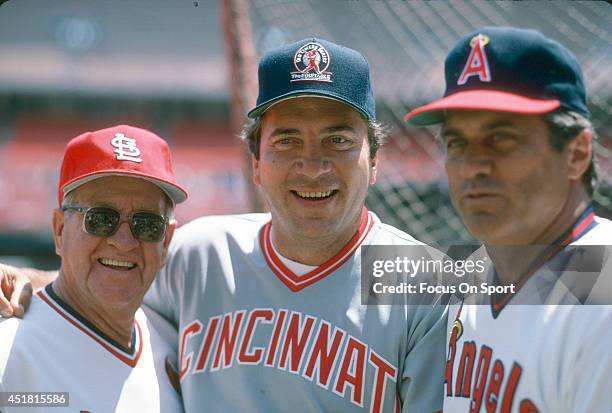 Former player Enos Slaughter of the St Louis Cardinals, Johnny Bench of the Cincinnati Reds and Jim Fregosi of the California Angels poses together...