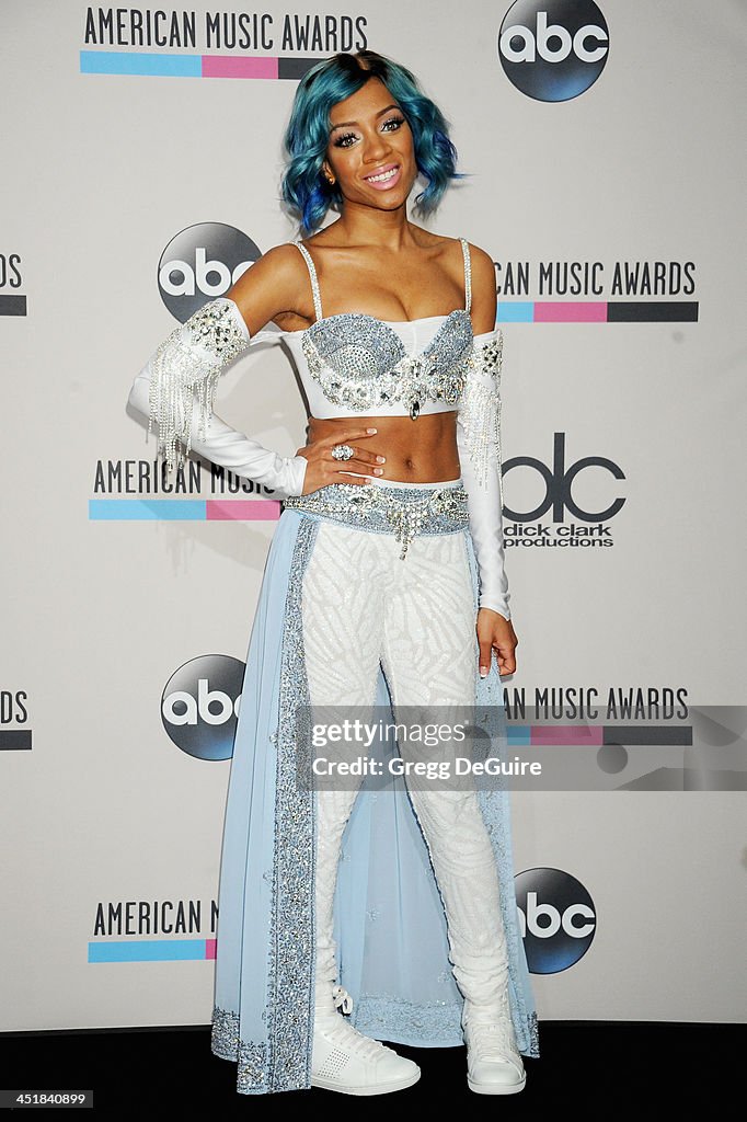 2013 American Music Awards - Press Room