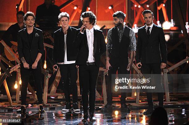 Singers Liam Payne, Zayn Malik, Harry Styles, Louis Tomlinson and Niall Horan of One Direction perform onstage during the 2013 American Music Awards...