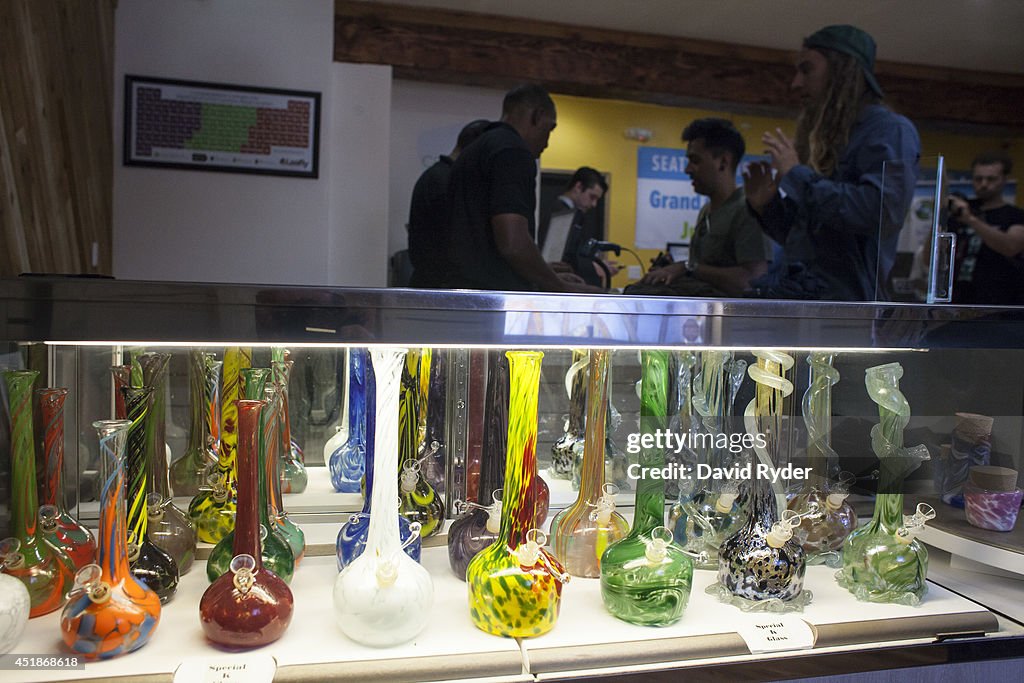 First Retail Marijuana Stores Open In Washington State