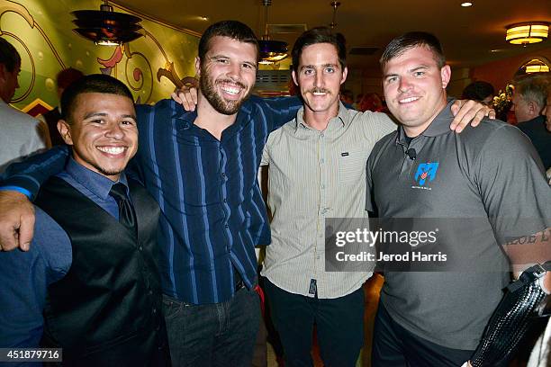 Anthony Reyonos 40 Chris Reynoso Photos & High Res Pictures - Getty Images
