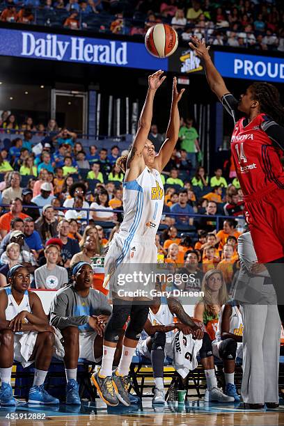 Courtney Clements of the Chicago Sky shoots against Tierra Ruffin-Pratt of the Washington Mystics on July 09, 2014 at the Allstate Arena in Rosemont,...