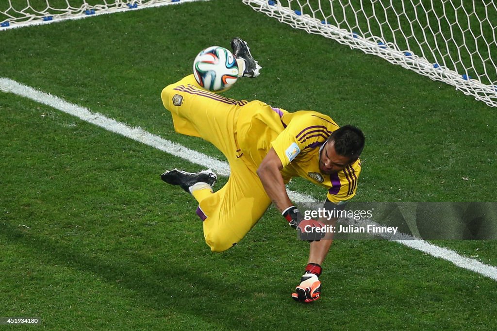 Netherlands v Argentina: Semi Final - 2014 FIFA World Cup Brazil