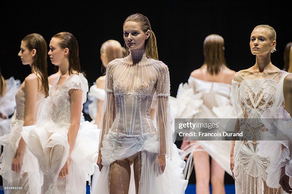 Lan YU : Runway - Paris Fashion Week : Haute Couture Fall/Winter 2014-2015