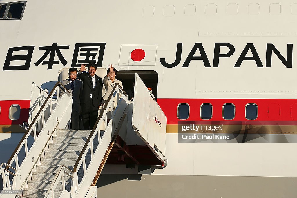 Japanese Prime Minister Shinzo Abe Visits Australia
