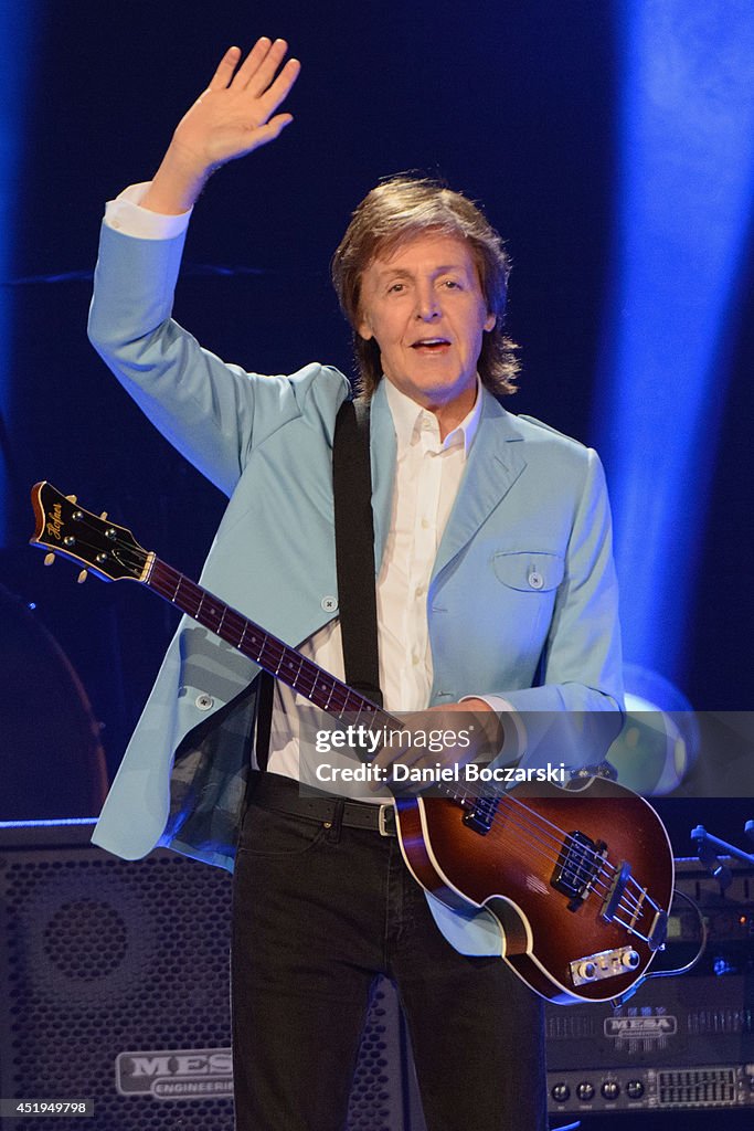 Paul McCartney In Concert - Chicago, Illinois