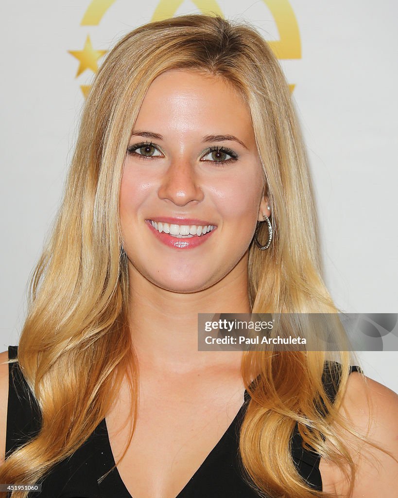 Actress Caroline Sunshine attends the The Celebrity Experience... News