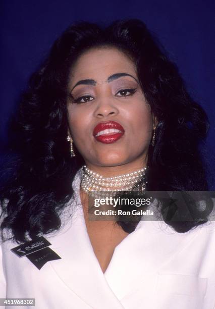 Singer Miki Howard attends the 25th Annual NAACP Image Awards on January 16, 1993 at the Pasadena Civic Auditorium in Pasadena, California.