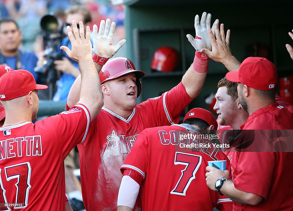 Los Angeles Angels of Anaheim v Texas Rangers