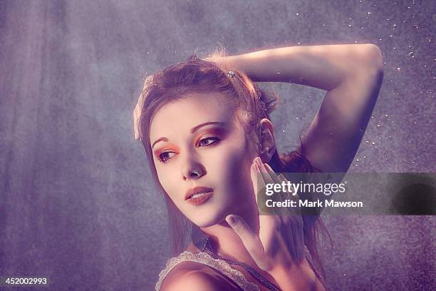 underwater beauty - underwater female models stock pictures, royalty-free photos & images