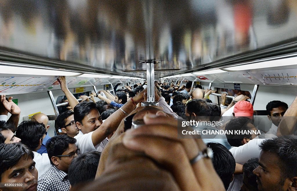 INDIA-SOCIETY-POPULATION-METRO