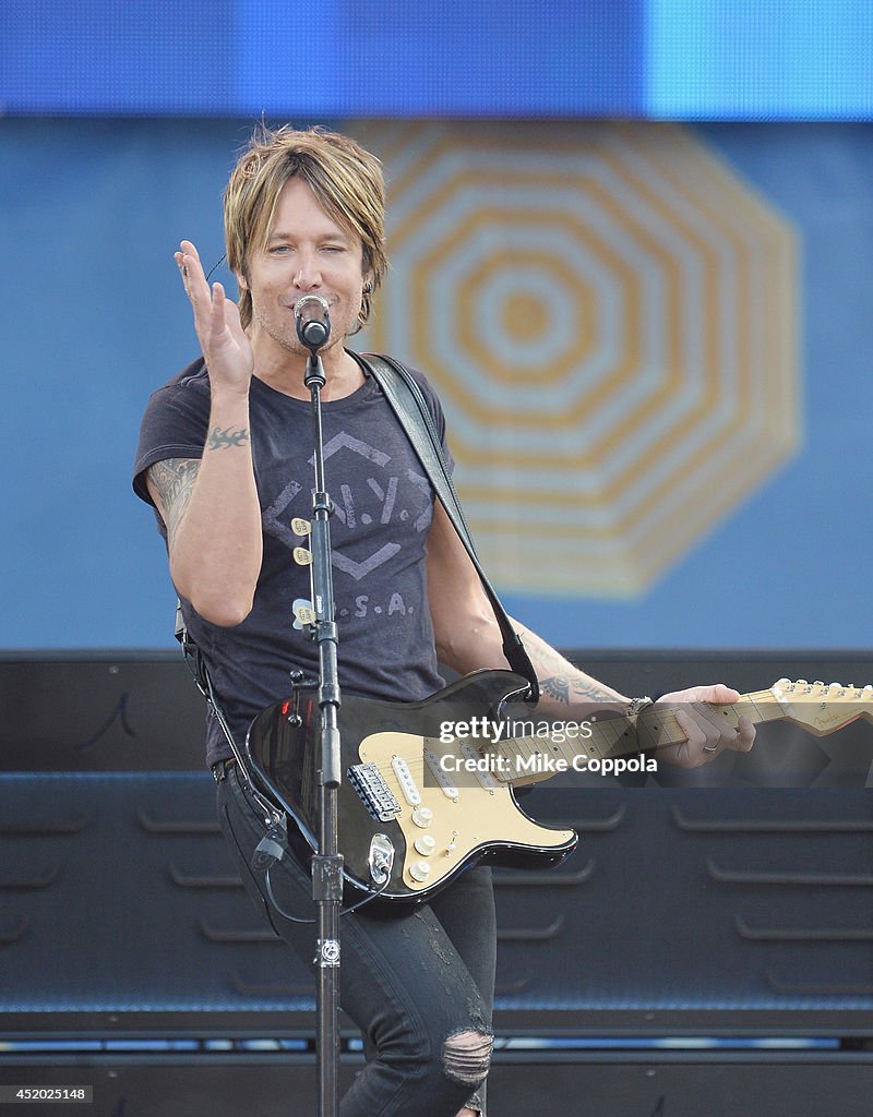 Keith Urban Performs On ABC's "Good Morning America"