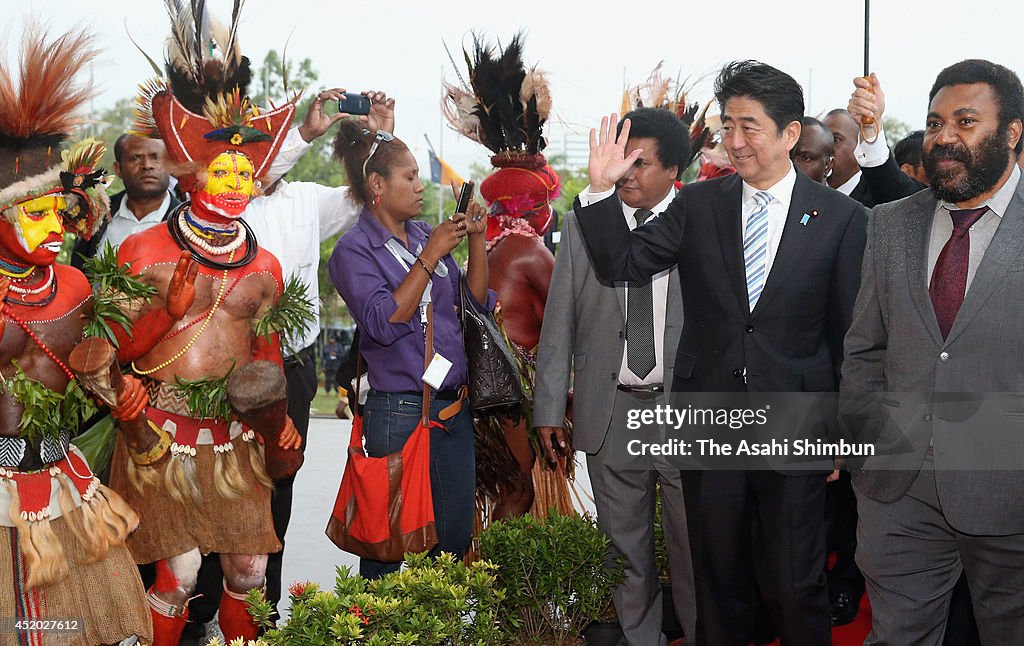 Japanese Prime Minister Abe Visits Papua New Guinea