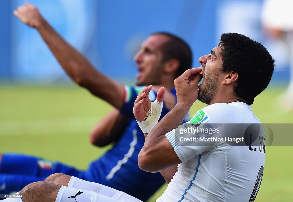 Italy v Uruguay: Group D - 2014 FIFA World Cup Brazil