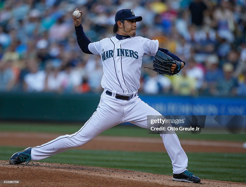 Oakland Athletics v Seattle Mariners