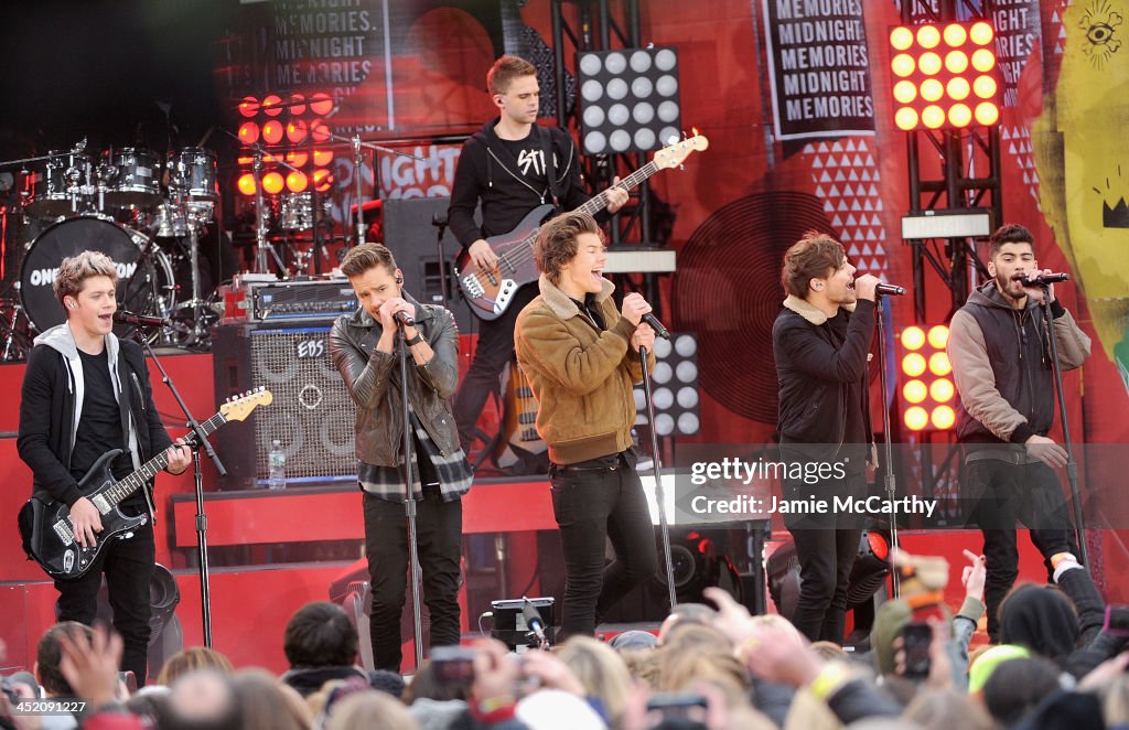 One Direction Perform On ABC's "Good Morning America"