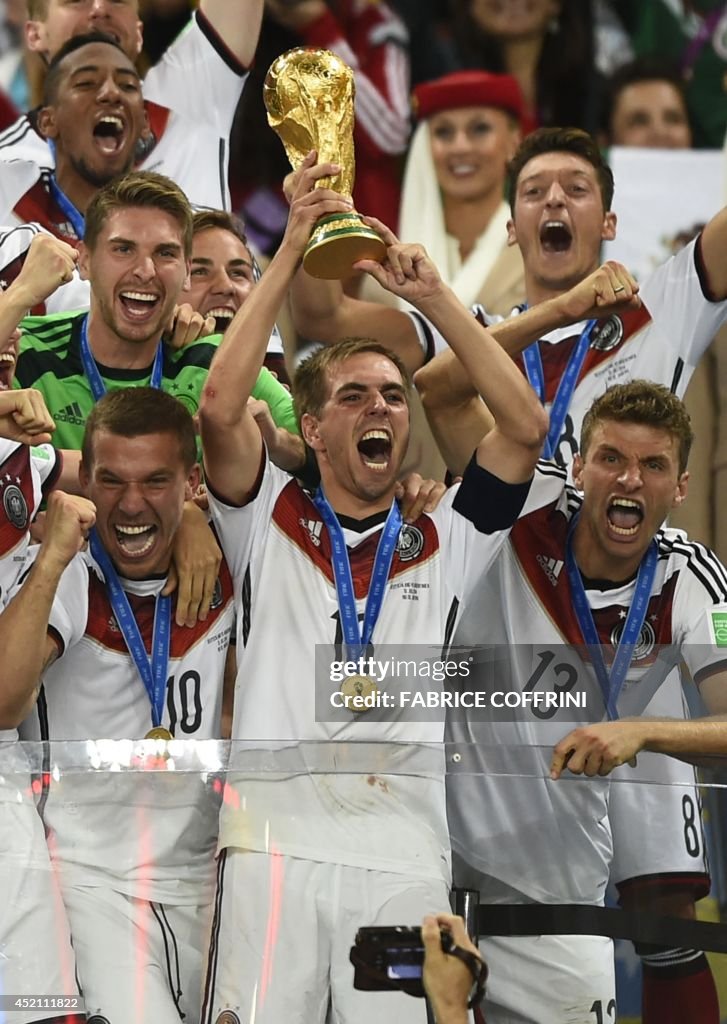 TOPSHOT-FBL-WC-2014-MATCH64-GER-ARG