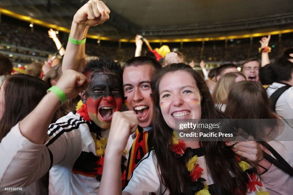German fans celebrate the German goal by Mario Götze. 50.