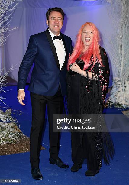 Jane Goldman and Jonathan Ross arrive at Kensington Palace for the Centrepoint Winter Whites Gala on November 26, 2013 in London, England.