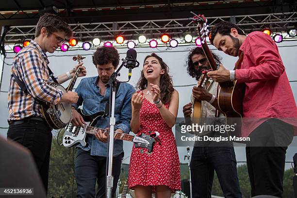 David Senft, Don Mitchell, Heather Maloney, Auyon Kukhaji and Harris Paseltner of Heather Maloney and Darlingside perform during the 2014 Green River...