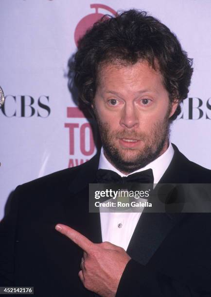 Actor Shuler Hensley attends the 56th Annual Tony Awards on June 2, 2002 at Radio City Music Hall in New York City.