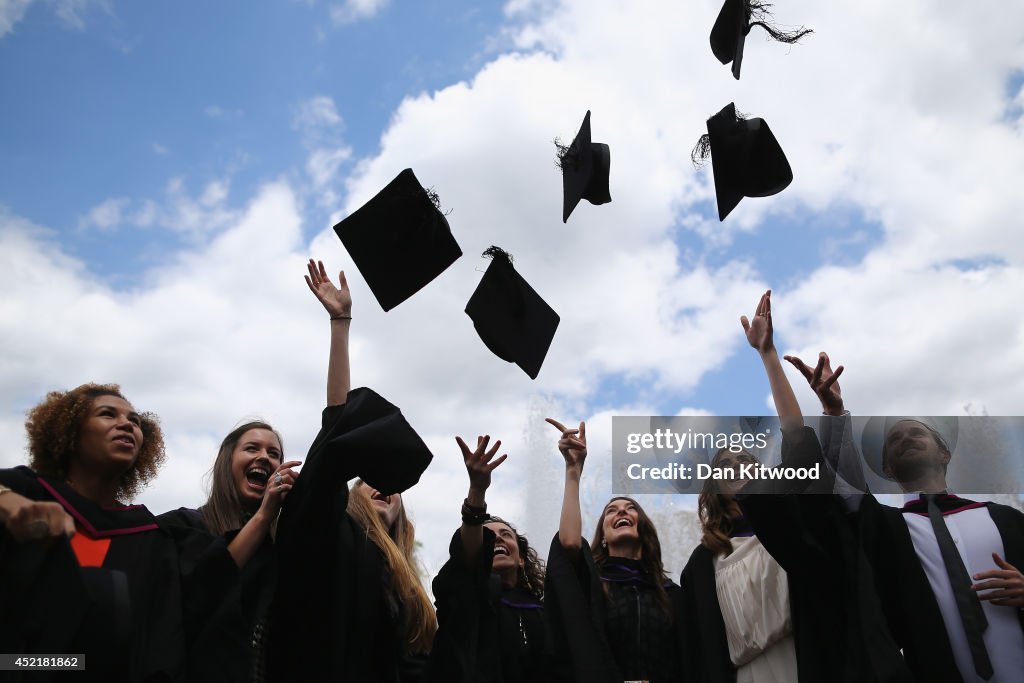 Graduates Celebrate On The Southbank