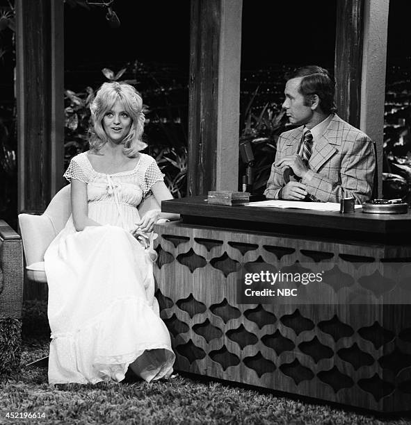 Pictured: Actress Goldie Hawn during an interview with host Johnny Carson on November 17, 1970 --