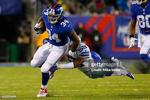 Brandon Jacobs of the New York Giants in action against the Dallas Cowboys at MetLife Stadium on November 24, 2013 in East Rutherford, New Jersey....