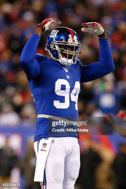 Mathias Kiwanuka of the New York Giants in action against the Dallas Cowboys at MetLife Stadium on November 24, 2013 in East Rutherford, New Jersey....
