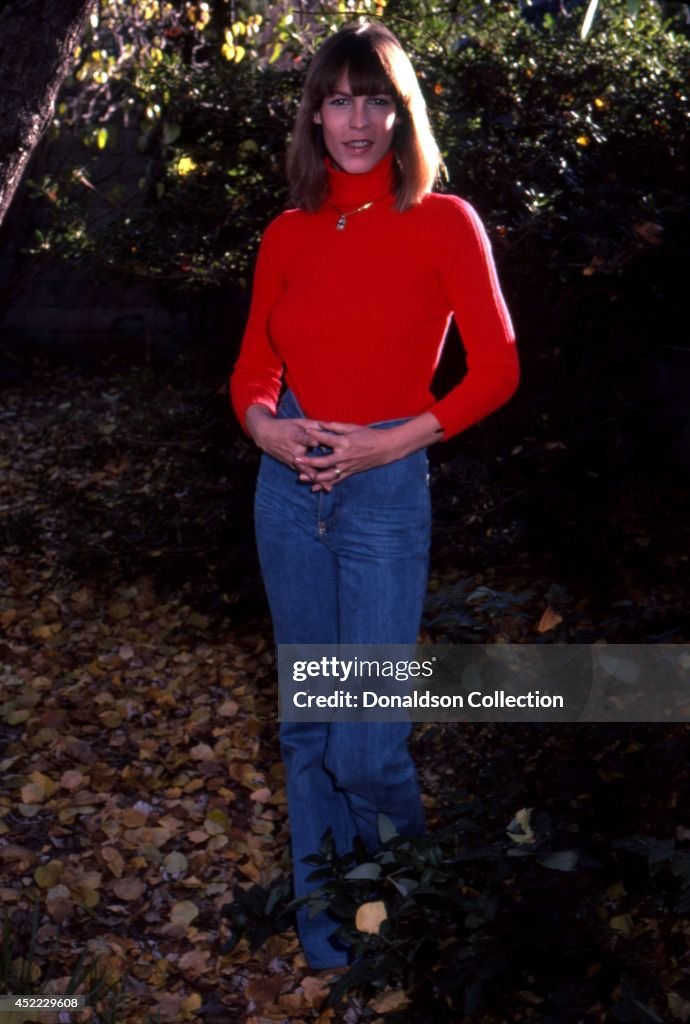 Actor Jamie Lee Curtis poses for a portrait session in 1979 in Los... Photo  d'actualité - Getty Images