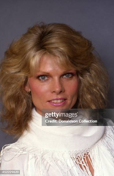 Actress Cathy Lee Crosby poses for a portrait session in circa 1982 in Los Angeles, California.