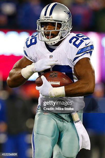 DeMarco Murray of the Dallas Cowboys in action against the New York Giants at MetLife Stadium on November 24, 2013 in East Rutherford, New Jersey....