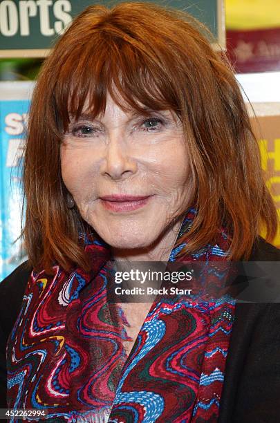 379 Lee Grant Actress Photos and Premium High Res Pictures - Getty Images