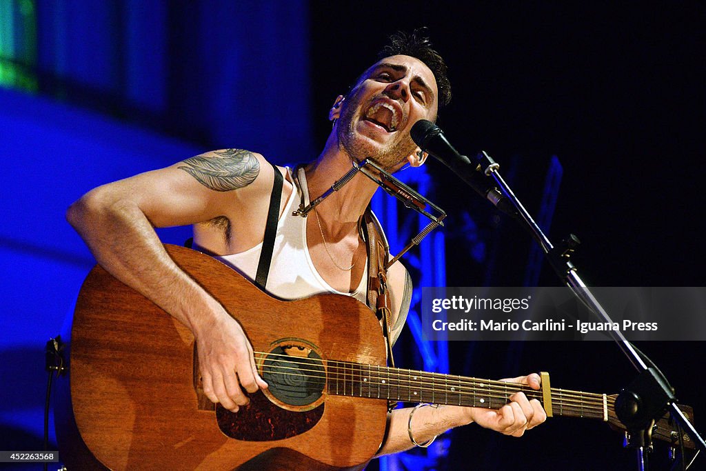 Asaf Avidan Performs In Bologna