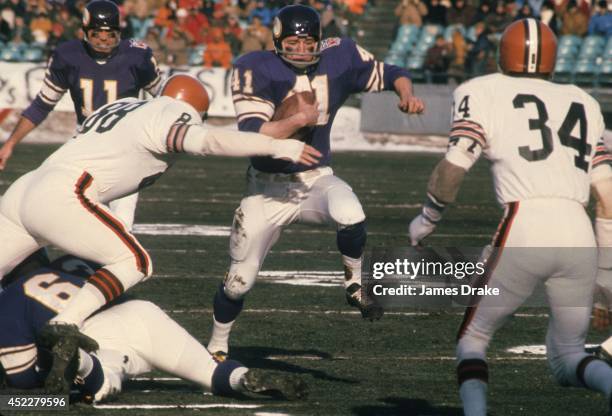 Championship: Minnesota Vikings Dave Osborn in action, rushing vs Cleveland Browns at Metropolitan Stadium. Bloomington, MN 1/4/1970 CREDIT: James...