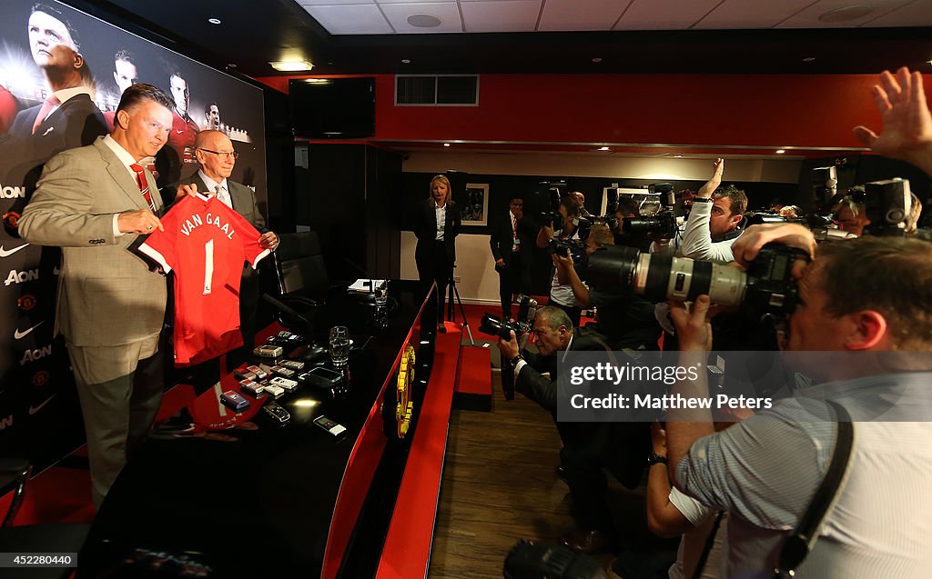 Louis Van Gaal Unveiled As New Manchester United Manager