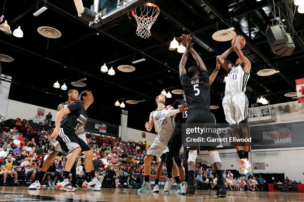 Sacramento Kings v Minnesota Timberwolves