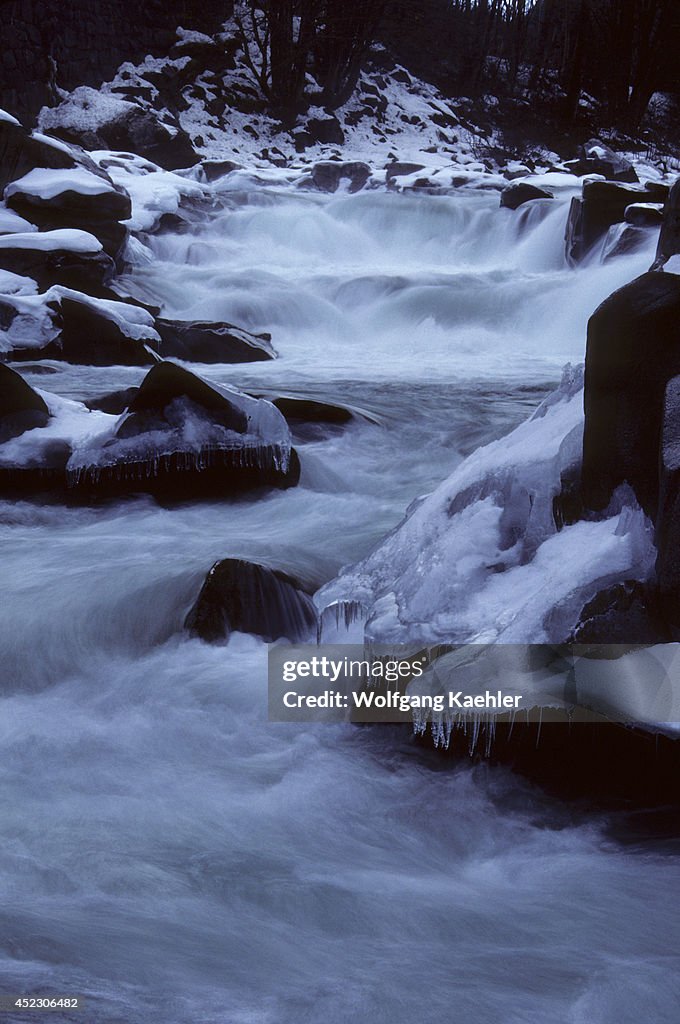 USA, Washington, Winter Scene At Eagle Falls, Skykomish...