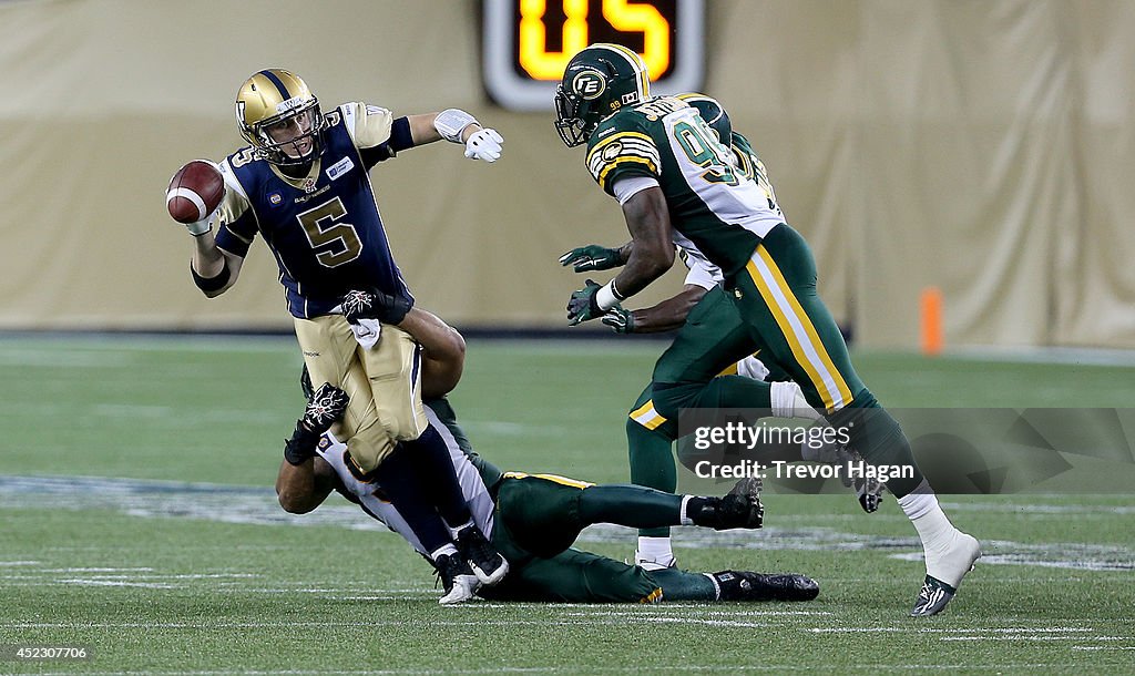 Edmonton Eskimos v Winnipeg Blue Bombers