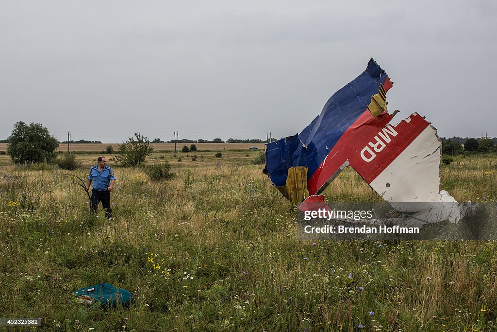 Air Malaysia Passenger Jet Crashes In Eastern Ukraine Killing All On Board