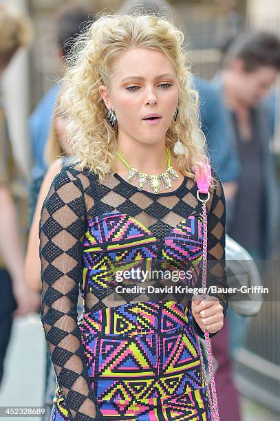 August 20: AnnaSophia Robb is seen filming "The Carrie Diaries" on August 20, 2013 in New York City.