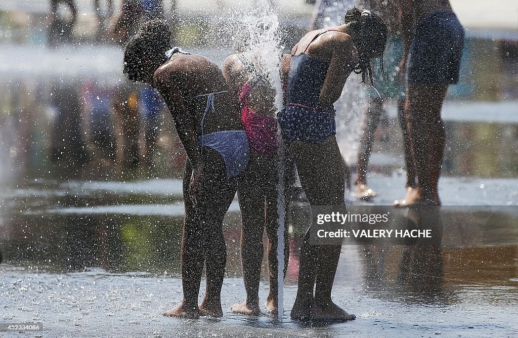 FRANCE-WEATHER-HEAT