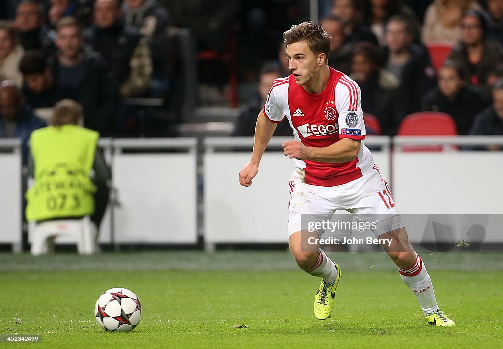 Ajax Amsterdam v FC Barcelona - UEFA Champions League
