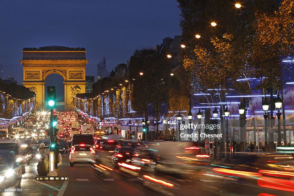 Christmas Lights In Paris