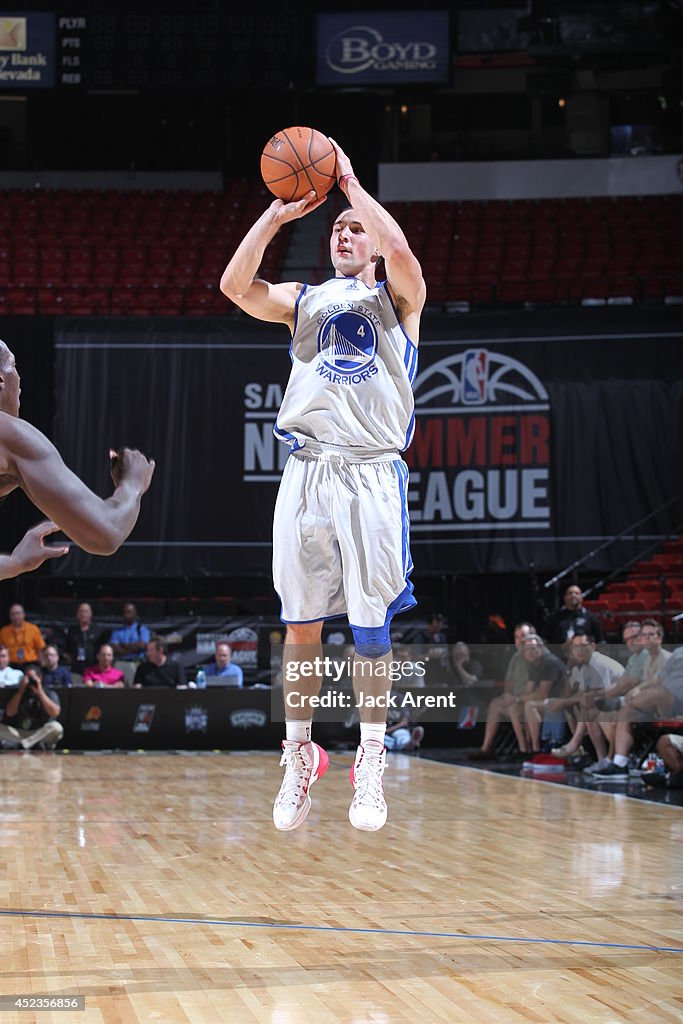 Milwaukee Bucks v Golden State Warriors