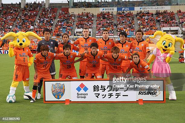 Shimizu S-Pulse players line up for the team photos prior to the J. League 2014 match between Shimizu S-Pulse and Kawasaki Frontale at IAI Stadium...