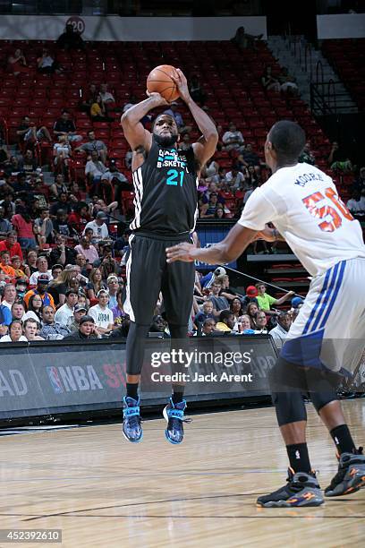 Jamie Skeen of the Charlotte Hornets shoots against the New York Knicks during the Samsung NBA Summer League 2014 on July 19, 2014 at the Cox...