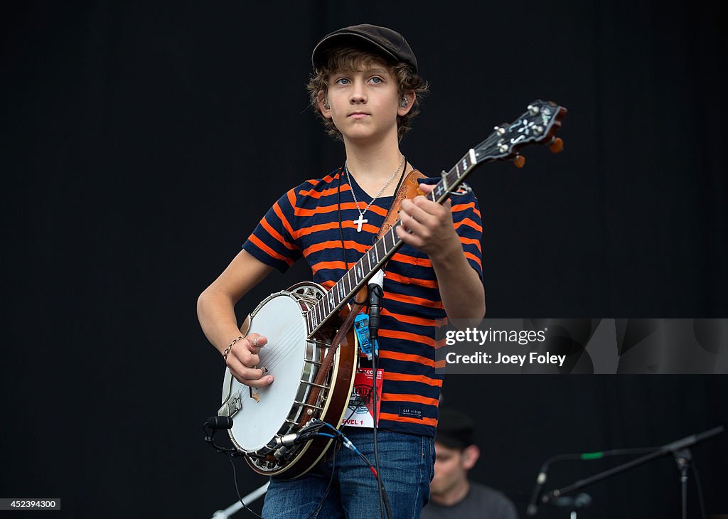 Jonny Mizzone of Sleepy Man Banjo Boys performs onstage during the